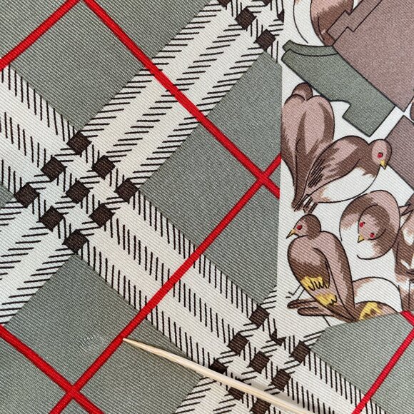Burberrys “It’s Always Burberry Weather” Vintage Silk Scarf - Picture 9 of 15